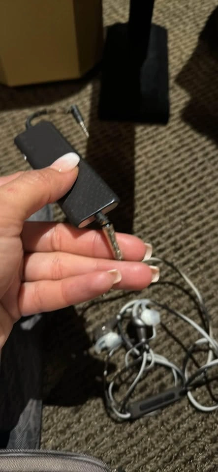 Bose in-ear headphones with carrying case - photo 3
