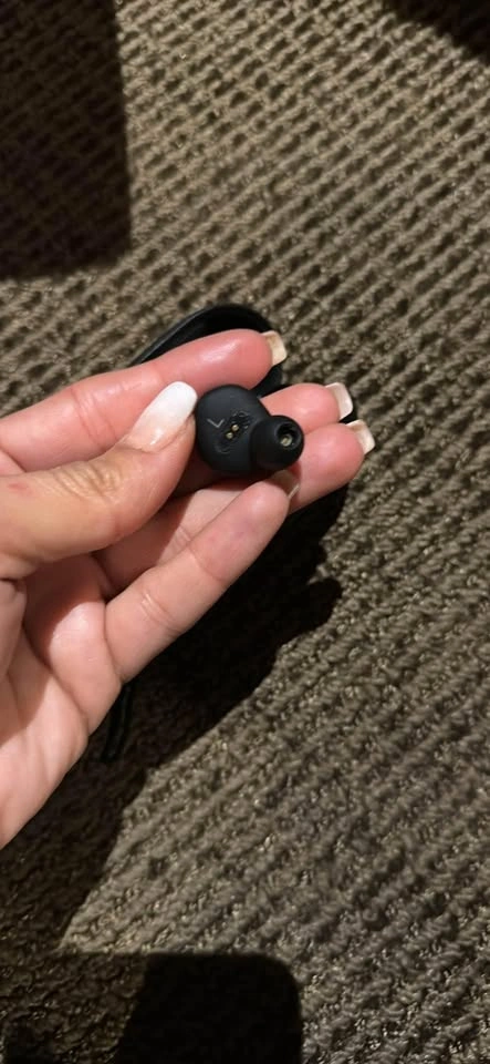 Bang & Olufsen B&O Wireless Earbuds with Charging Case - photo 4