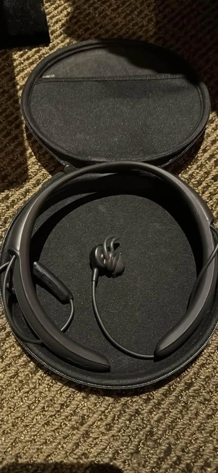 Bose QuietControl 30 QC30 – Wireless Noise Cancelling Earphones - photo 3
