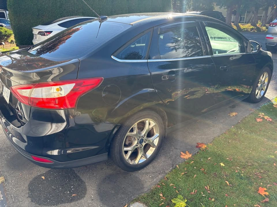 2012 Ford Focus - photo 2