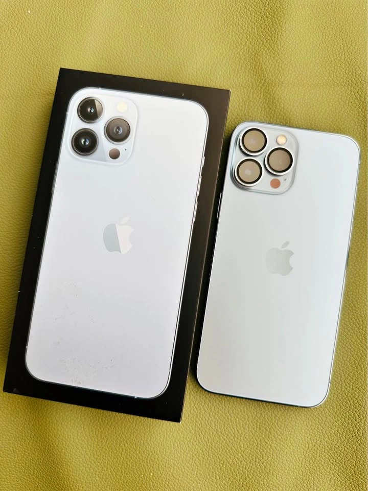 iPhone 13 Pro Max Sierra Blue