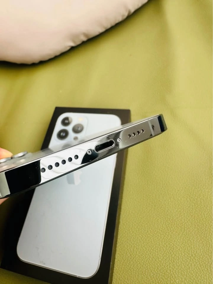 iPhone 13 Pro Max Sierra Blue - photo 4