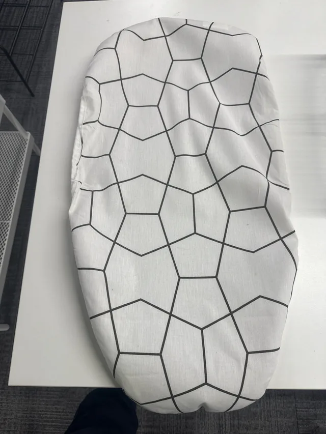 IKEA Tabletop Ironing Board + Cover – White Mesh – ~73×32 cm image indicator(3)