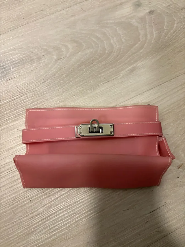 Pink Clutch thumbnail