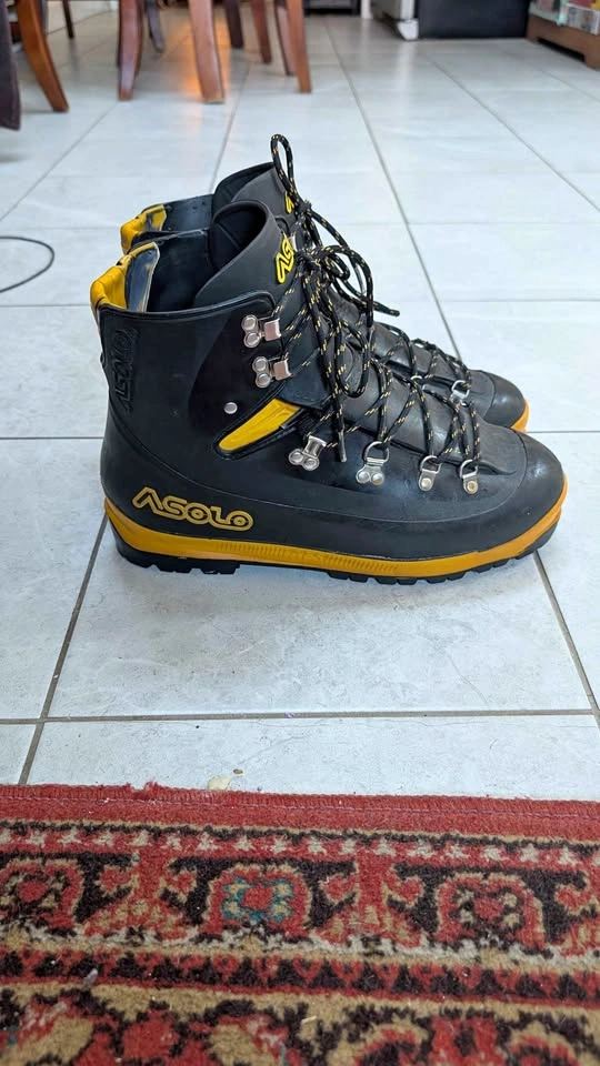 Asolo Ottomalla 8000 mountaineering boots