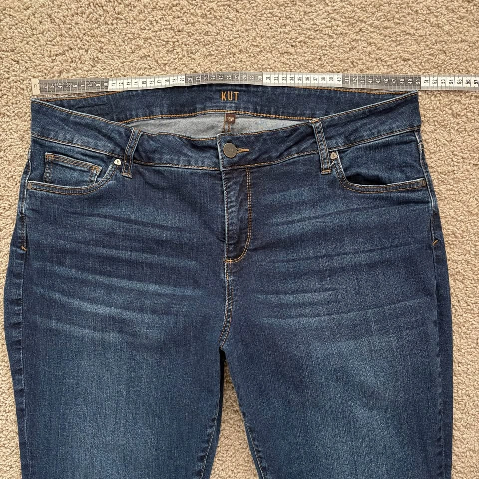KUT from the Kloth Baby Bootcut Jeans Size 18W - photo 4