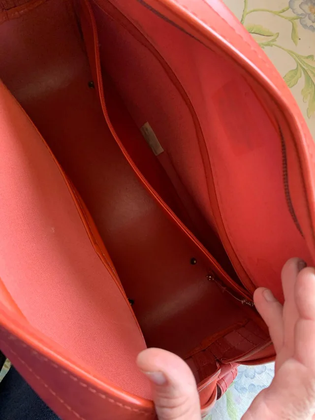 Vintage Sampsonite bag image indicator(5)