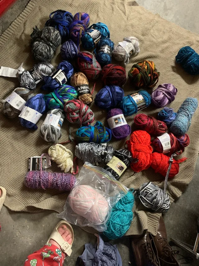 Knitting yarn