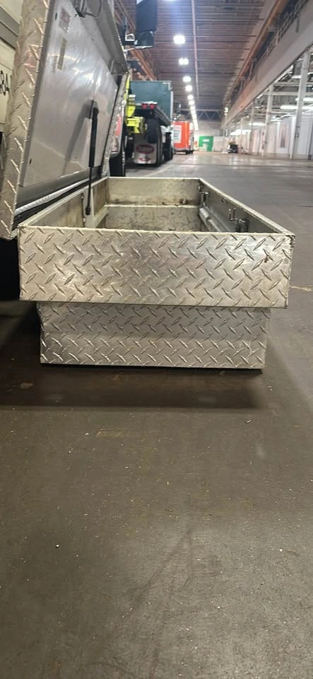 Delta Aluminum Truck Tool Box - photo 2