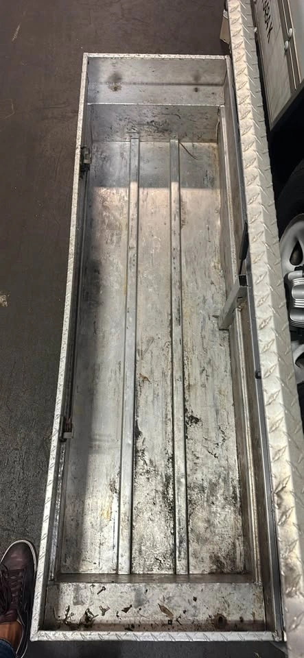 Delta Aluminum Truck Tool Box - photo 3