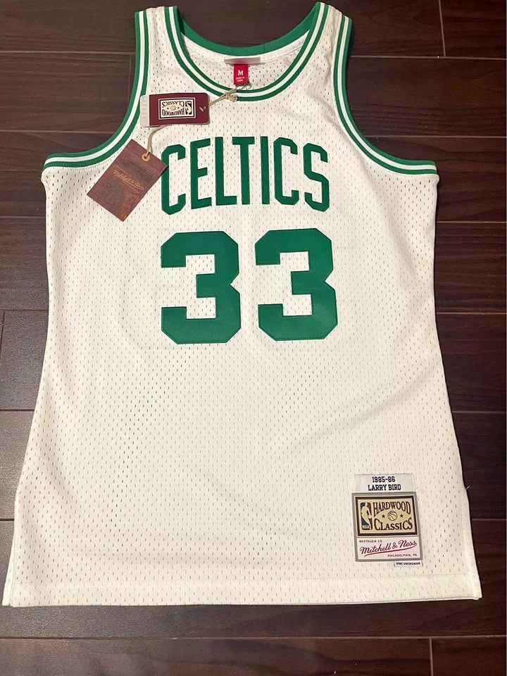 Boston Celtics - Larry Bird #33 Jersey - Size Medium
