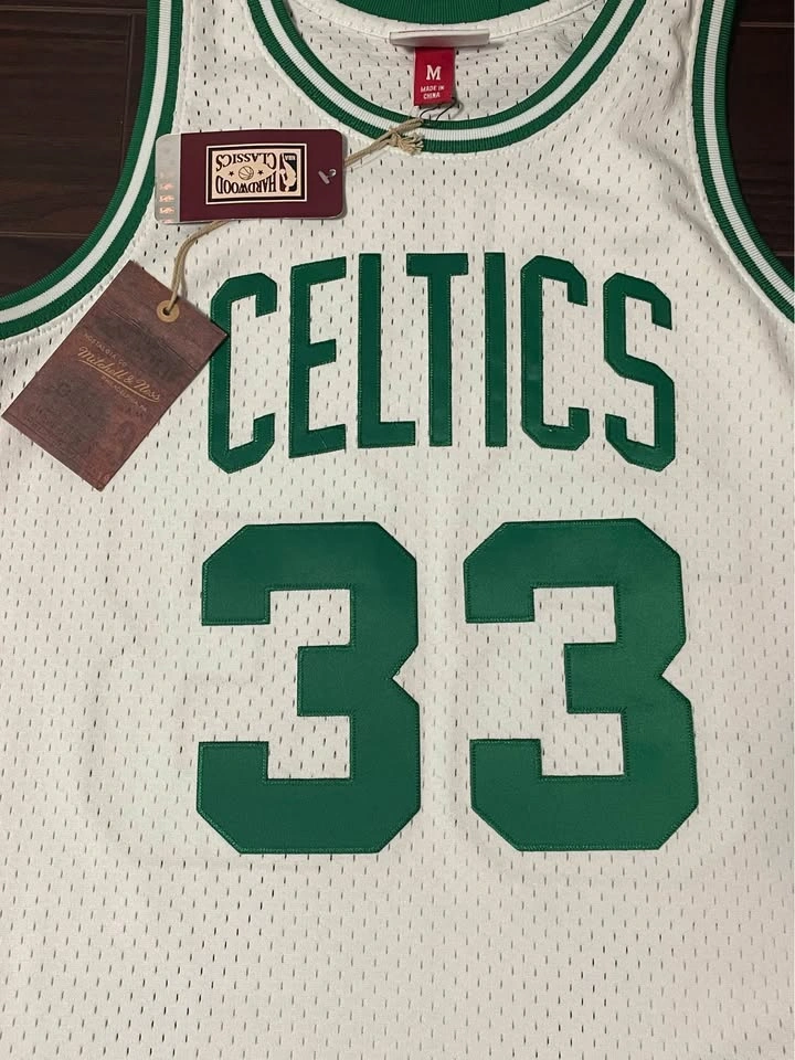 Boston Celtics - Larry Bird #33 Jersey - Size Medium - photo 2
