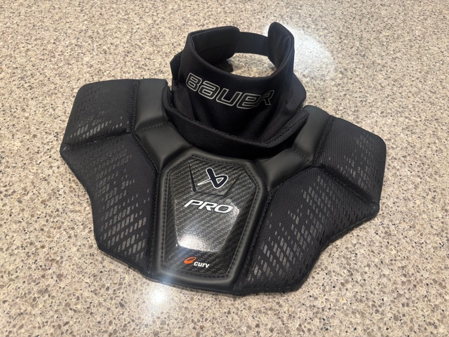 Bauer Pro SR Goalie Neck Guard