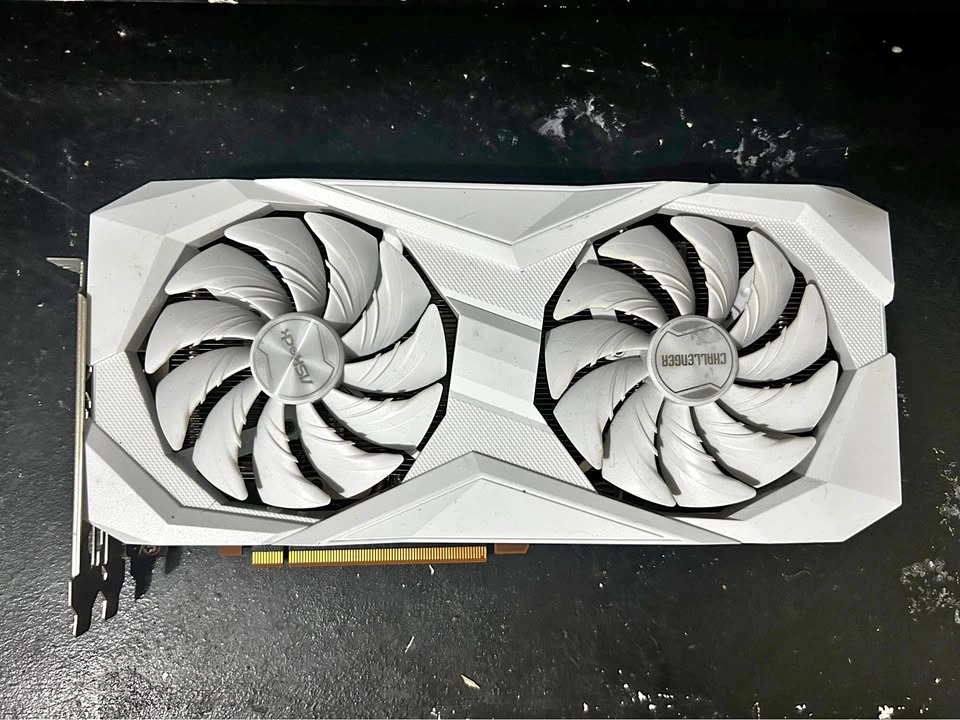 RX6600 CLW 8GB