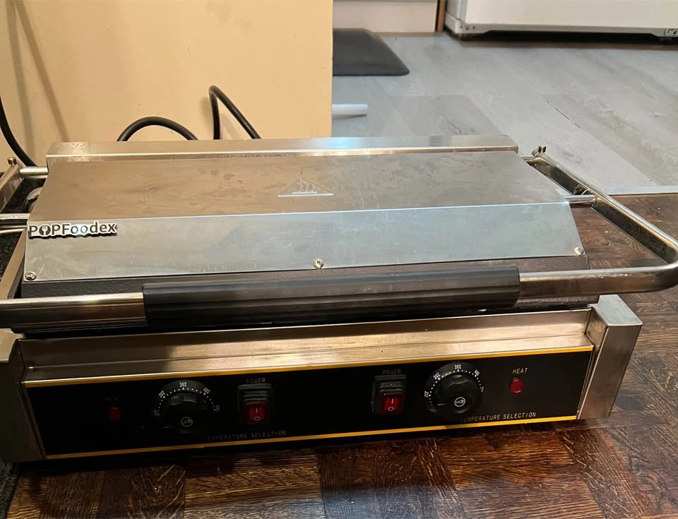 Commercial Extra-Large Panini Press Grill - photo 5