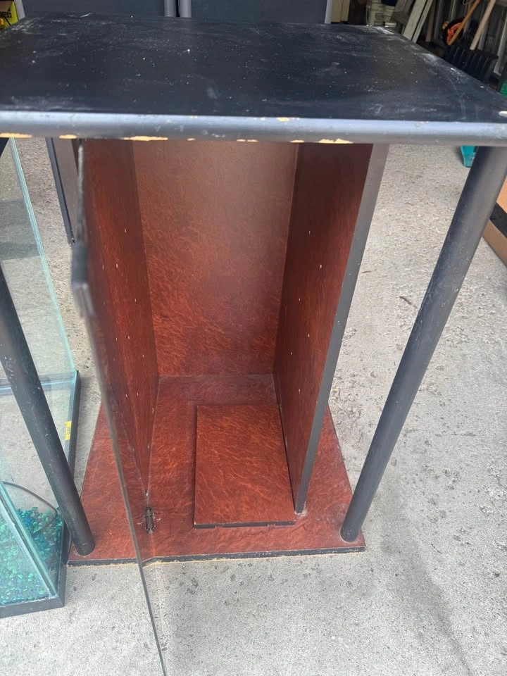40 gallon tank with stand - photo 2