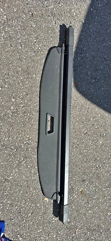 2020 grand Cherokee divider