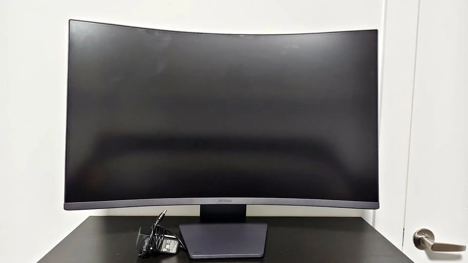 LG UltraGear 32" Curved Gaming Monitor 32GS60QX-B