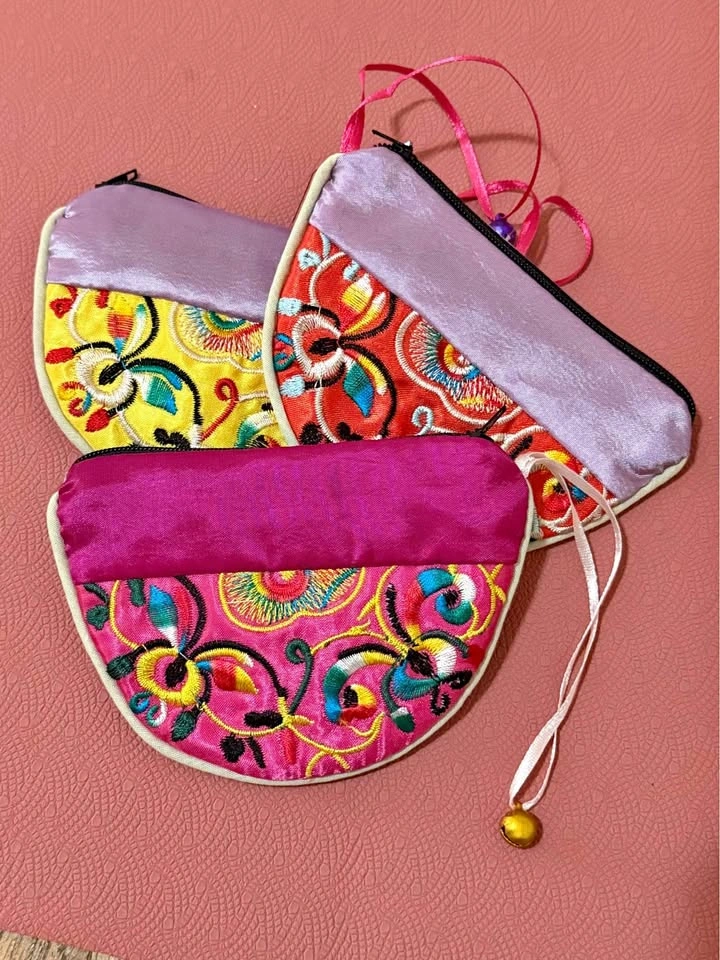 Silk Coin Purse Embroidery Jewelry Bag