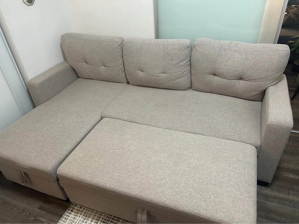Shawnett Upholstered Sectional - photo 2