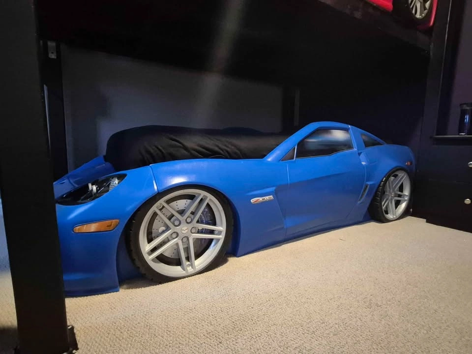 CUSTOM CORVETTE BUNK BEDS! - photo 4