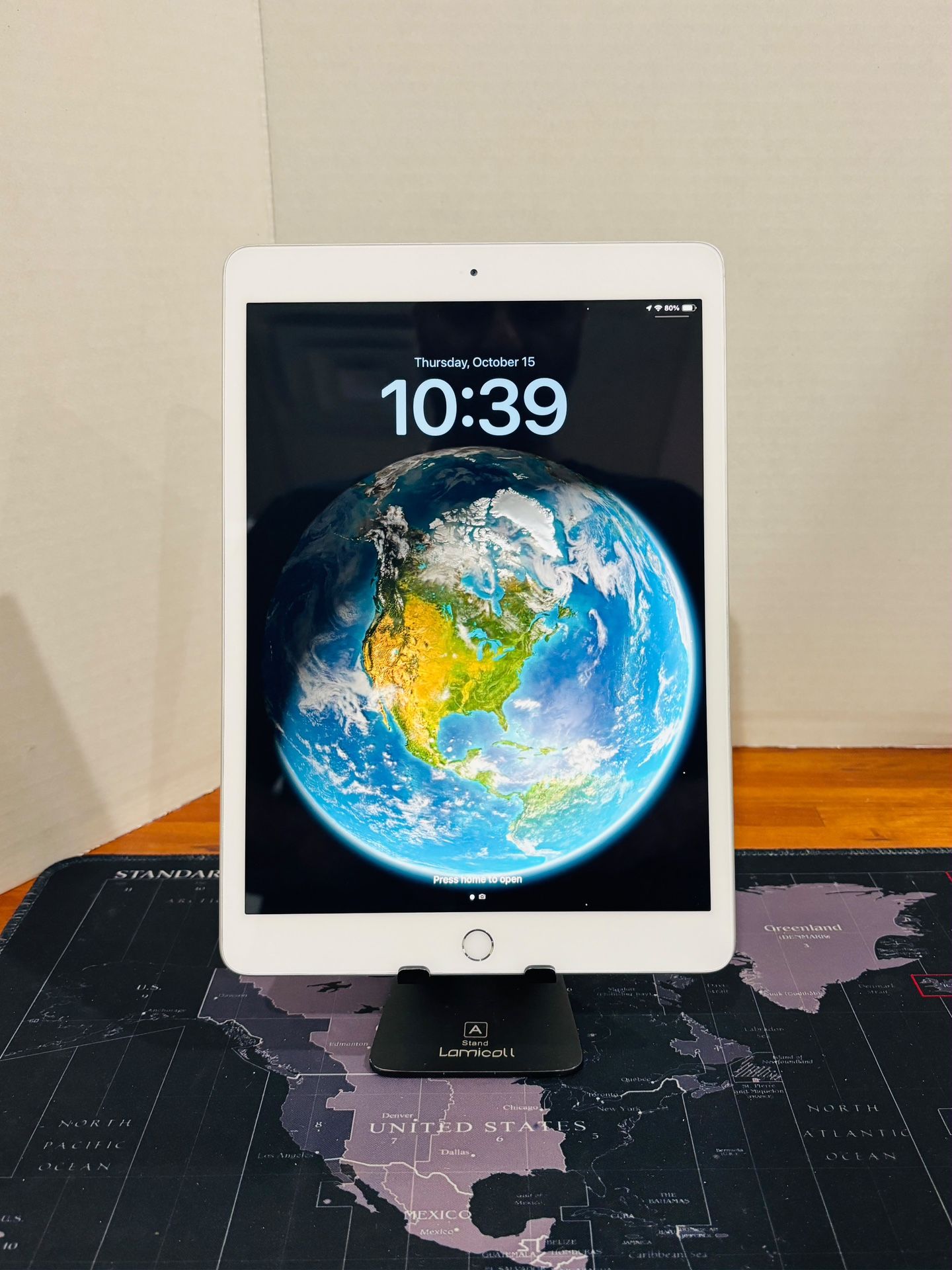 Apple iPad 7 32GB -Bad Front Camera