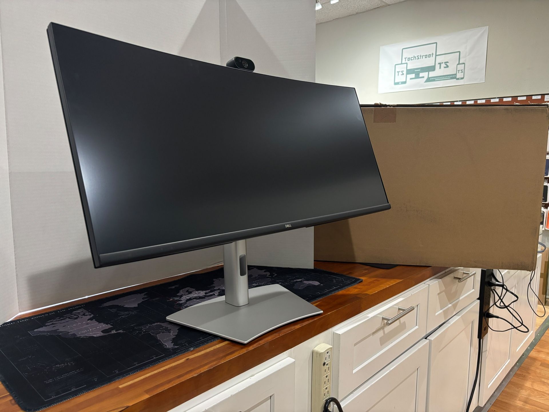 Dell Pro P3424WEB 34” USB-C Hub Conferencing Monitor - photo 4