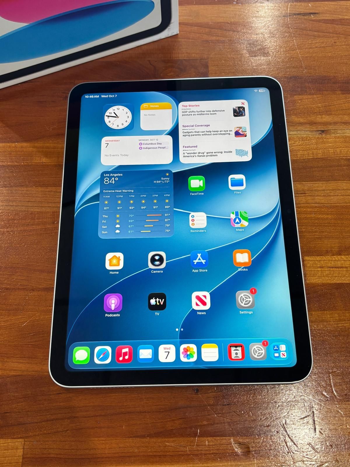 Apple Ipad 10 - new open box - 64gb 2022 model