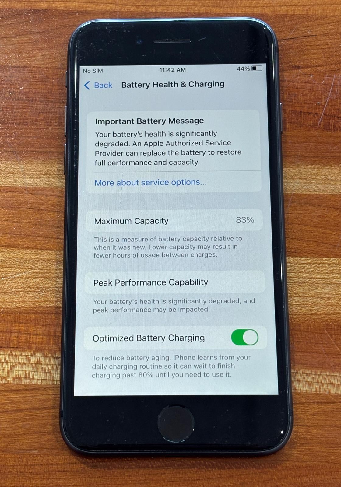 Apple Iphone 8 64GB - 83% BH  Works Great!! - photo 4