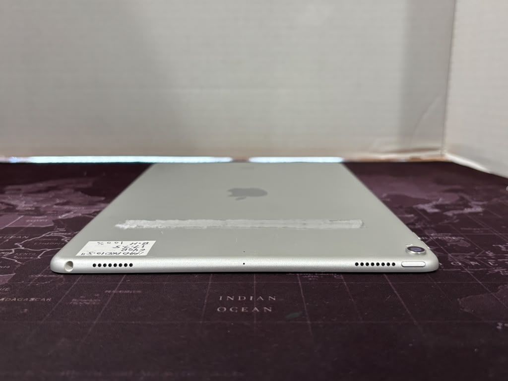 Apple IPAD PRO 10.5” 64GB Fully Functional - photo 5