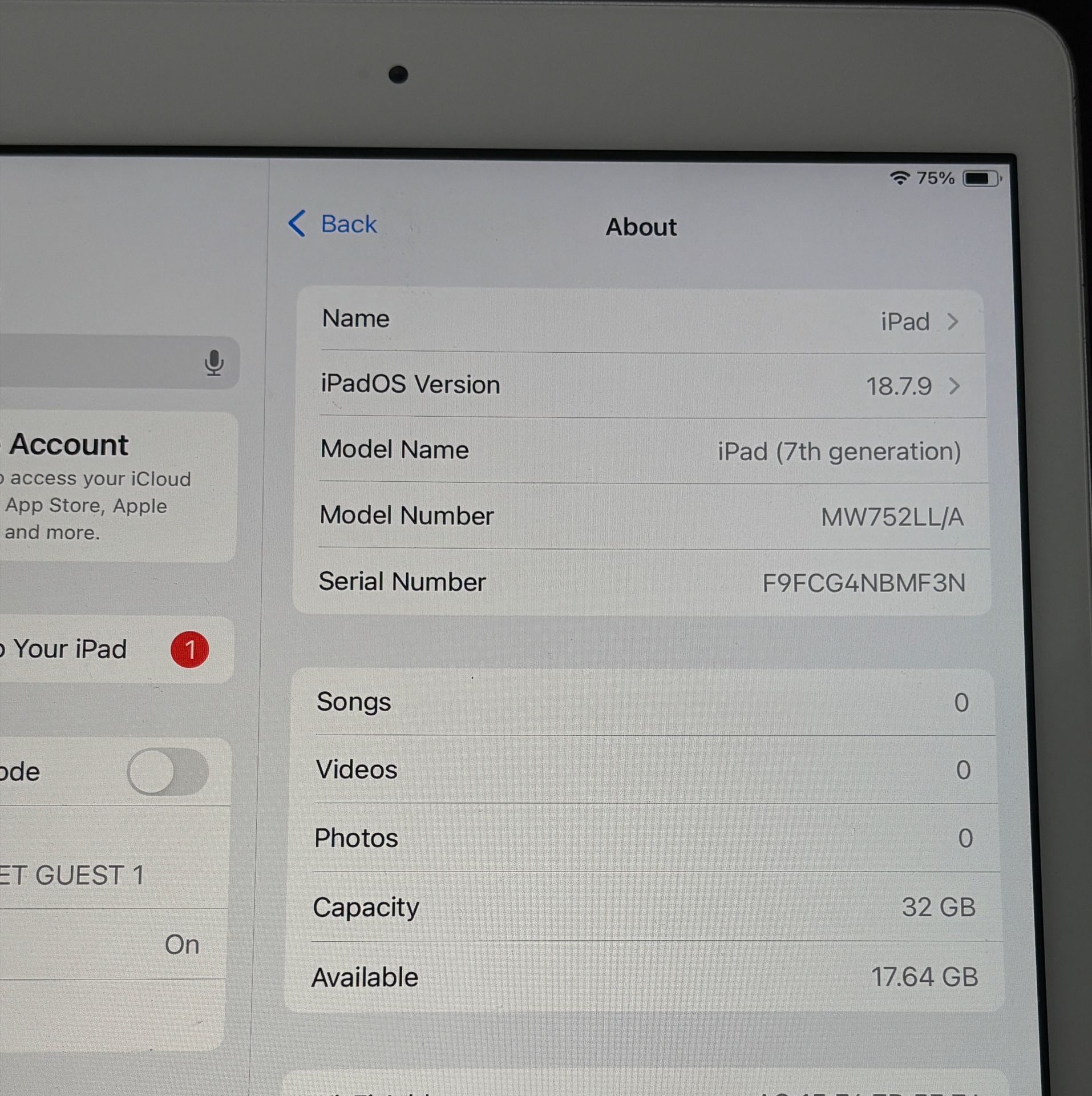 Apple iPad 7 32GB 10.2” - READ DESCRIPTION - photo 5
