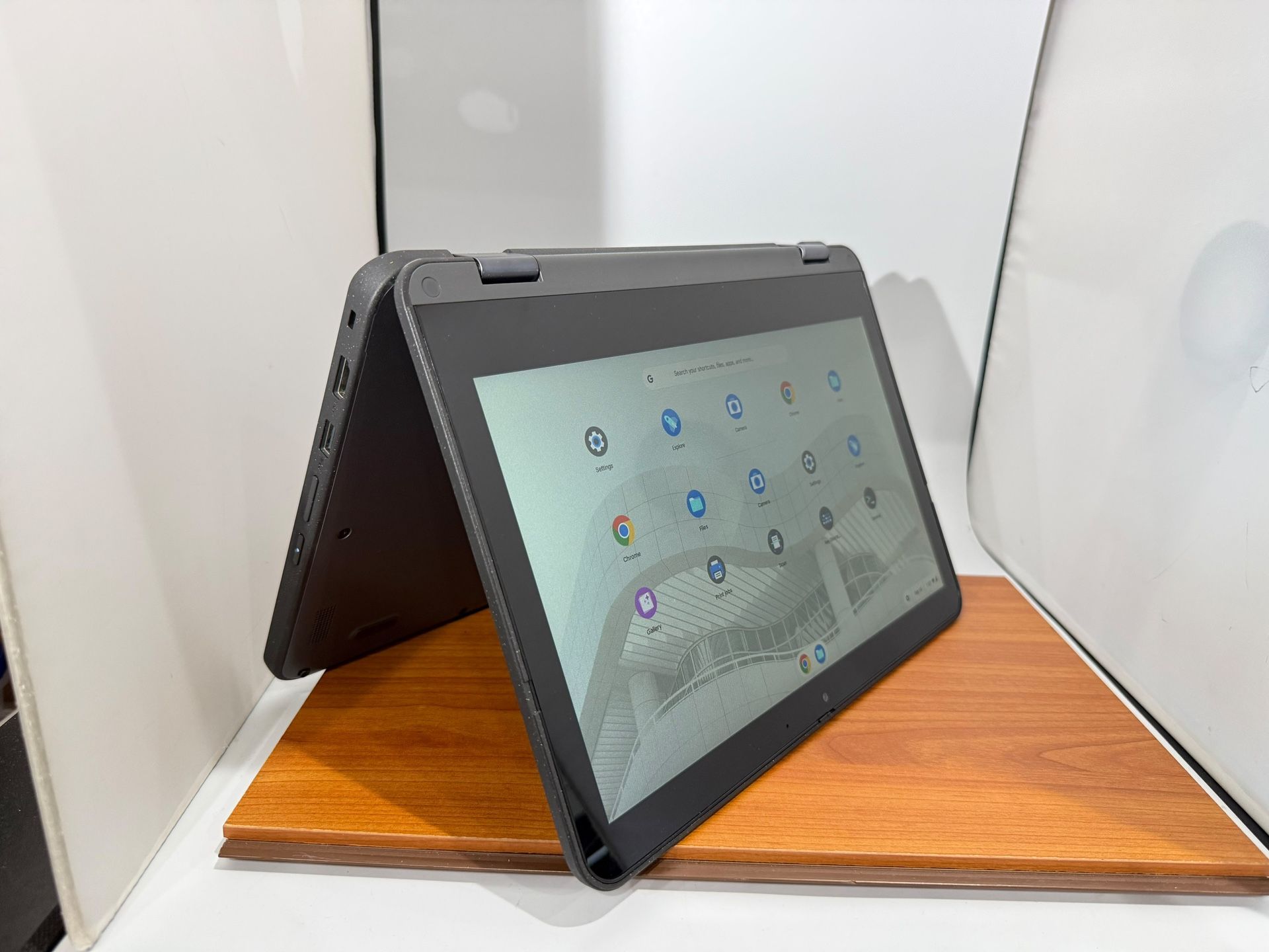 LENOVO CHROMEBOOK 500E Intel Celeron N5100 8GB RAM 64GB - photo 2