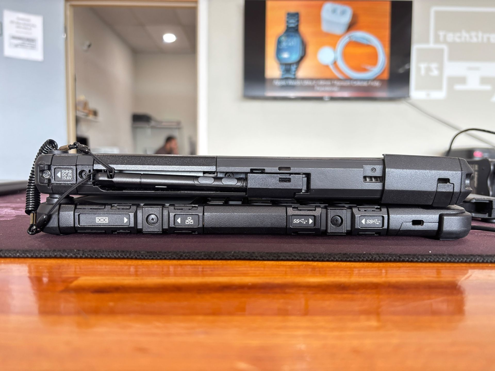 PANASONIC TOUGHBOOK Core i5-10310U 16GB RAM 512GB Win 11 - photo 3