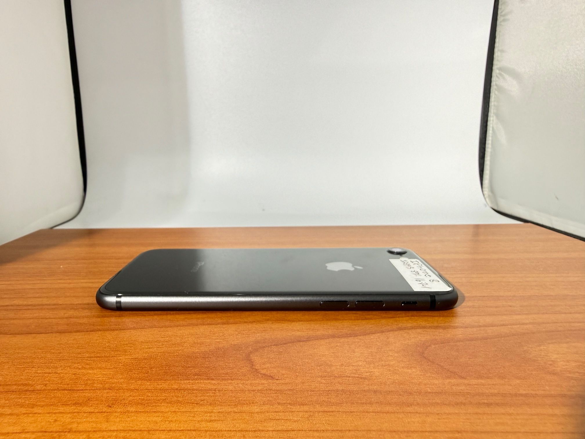 Apple IPhone 8 128GB Unlocked Fully Functional - photo 4