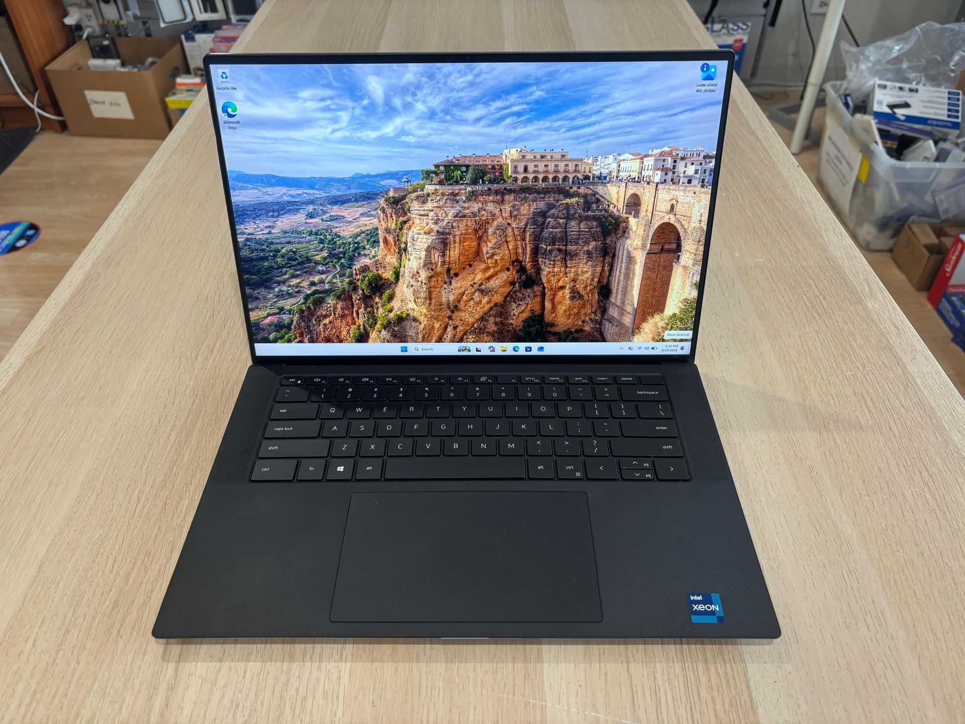 DELL PRECISION 5560 Xeon W11955M 32GB 1TB RTX A2000