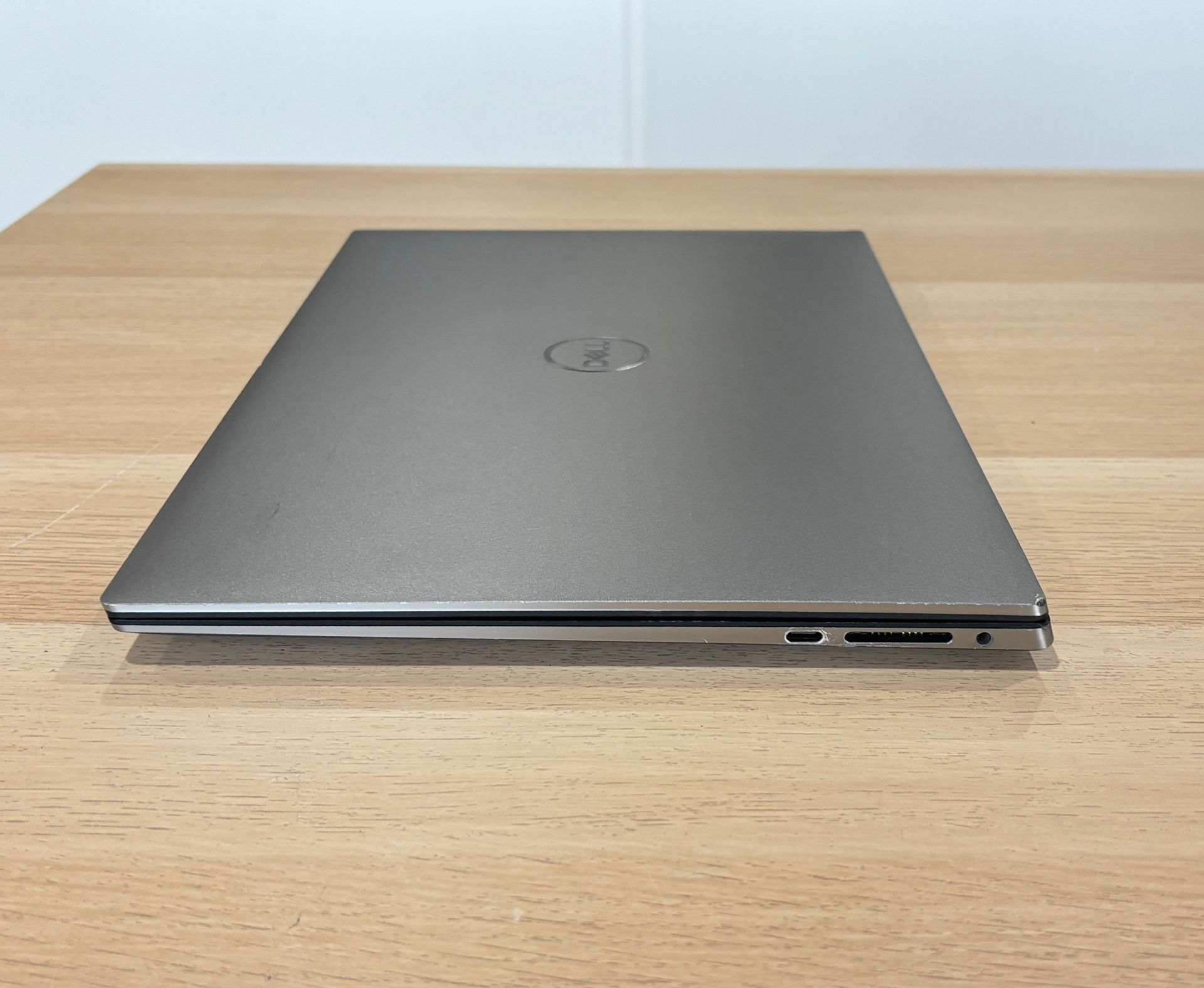 DELL PRECISION 5560 Xeon W11955M 32GB 1TB RTX A2000 - photo 5