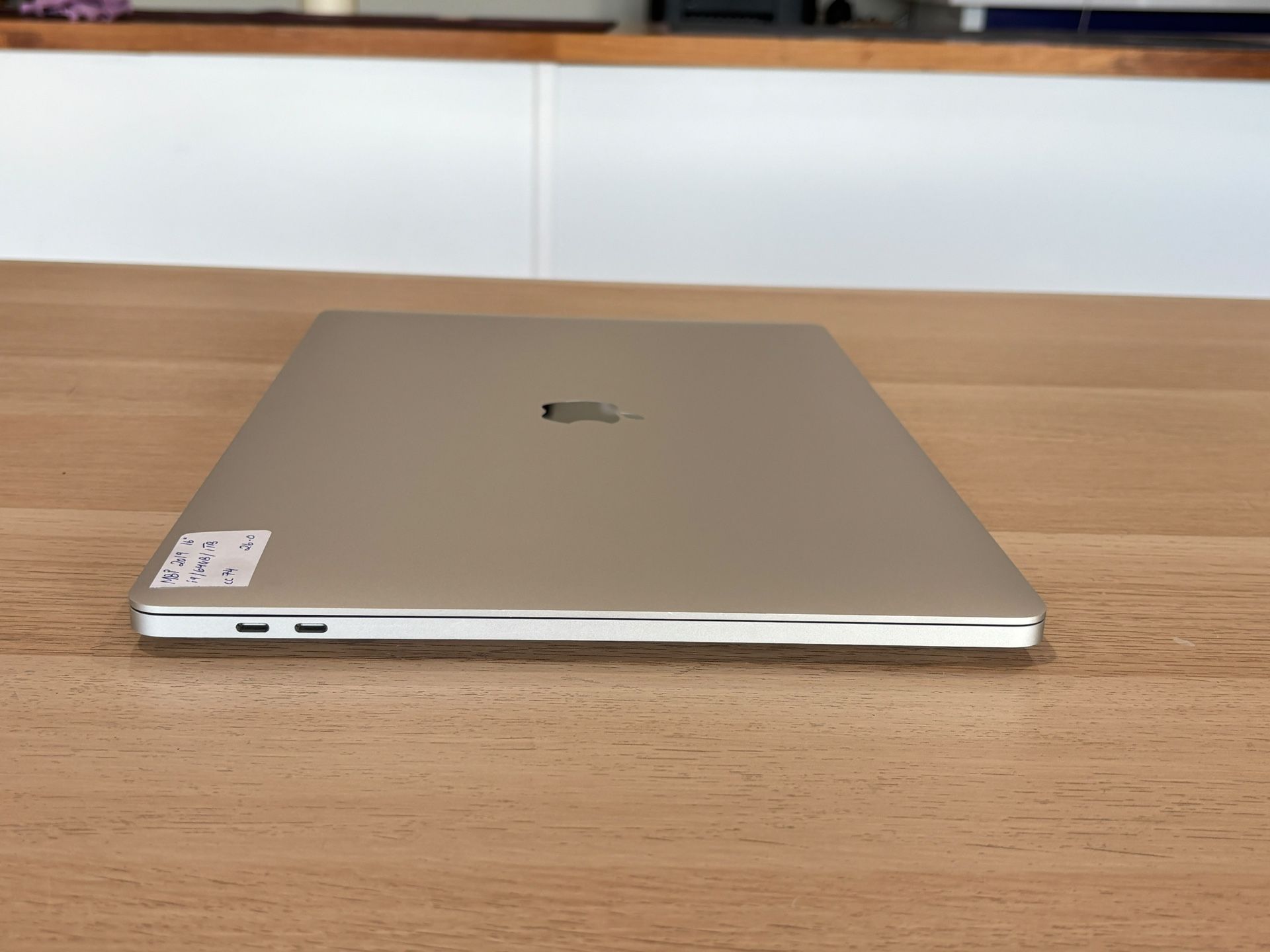 Apple MacBook Pro 16" 2019 i9 64GB RAM 1TB Radeon Pro 5500M - photo 5
