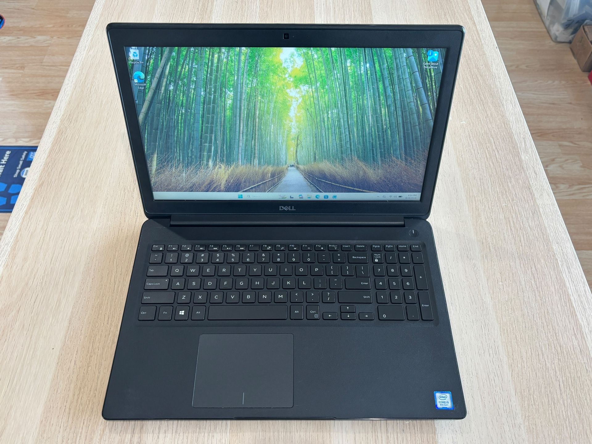 DELL LATITUDE 3500 15.6” Core i5-8265U 8GB 256GB Windows 11