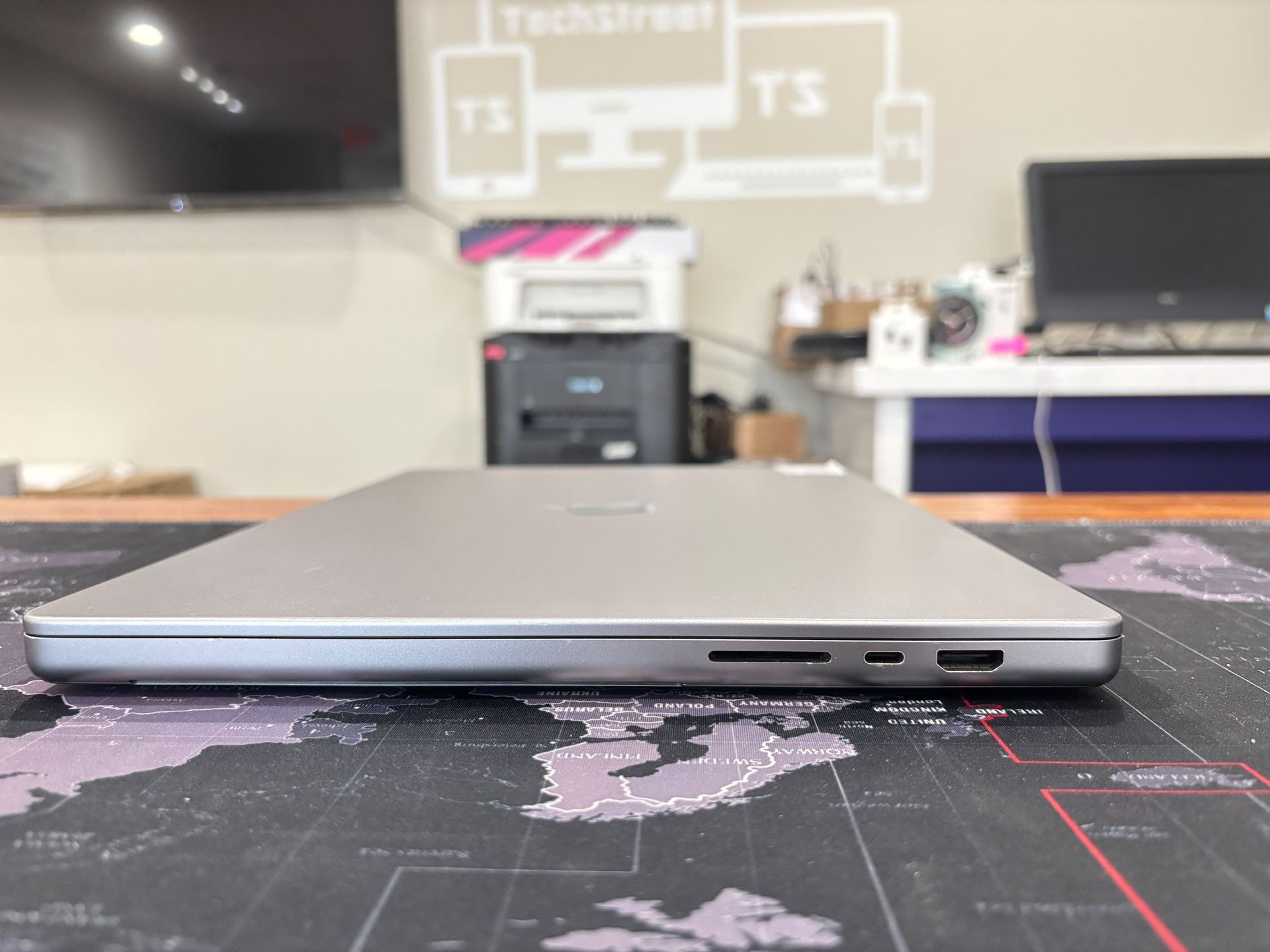 APPLE MACBOOK PRO 16” 2021 M1 PRO 16GB 1TB Fully Functional - photo 3