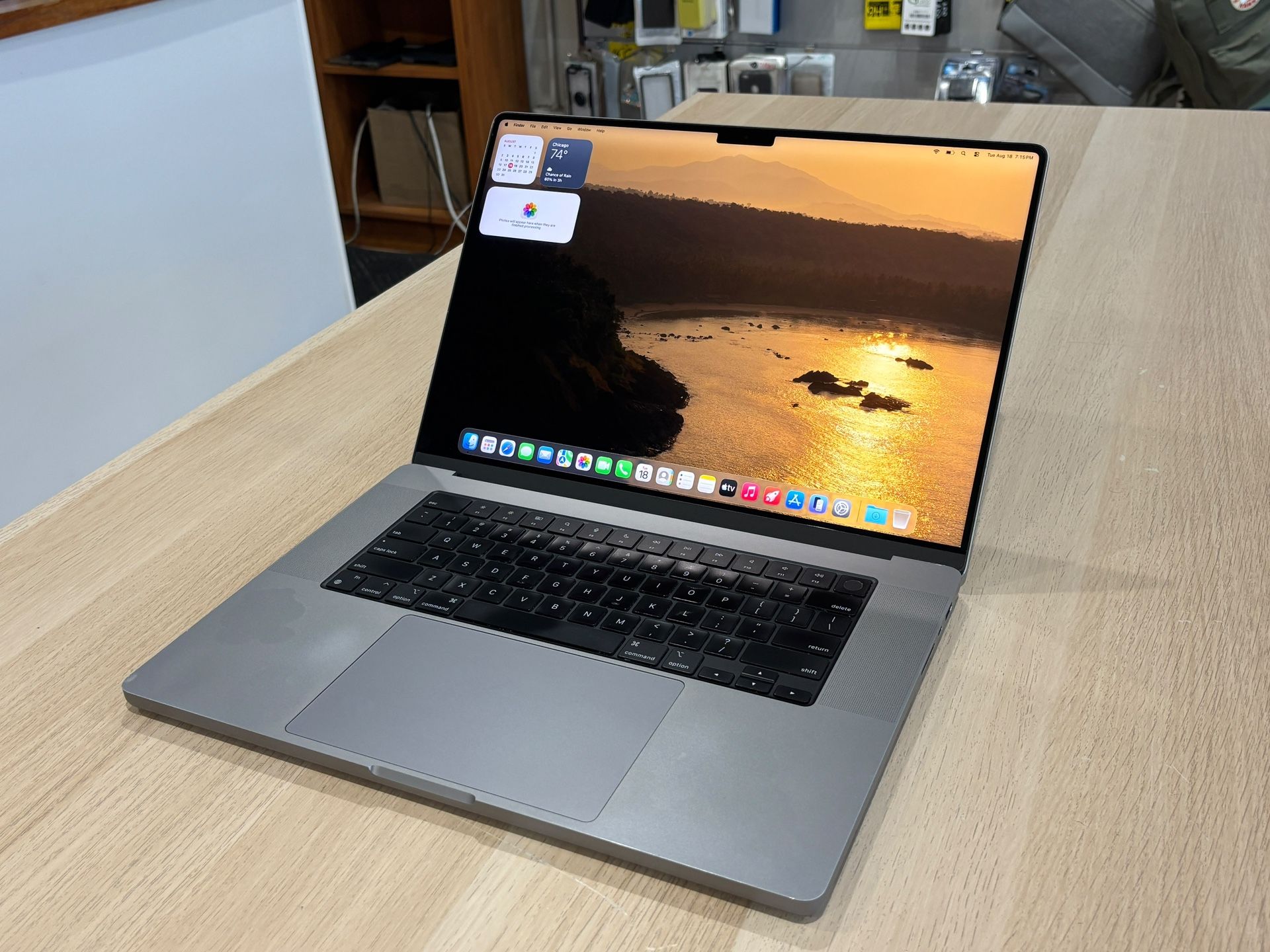 Apple MacBook Pro 16” M1 PRO 16GB 500GB