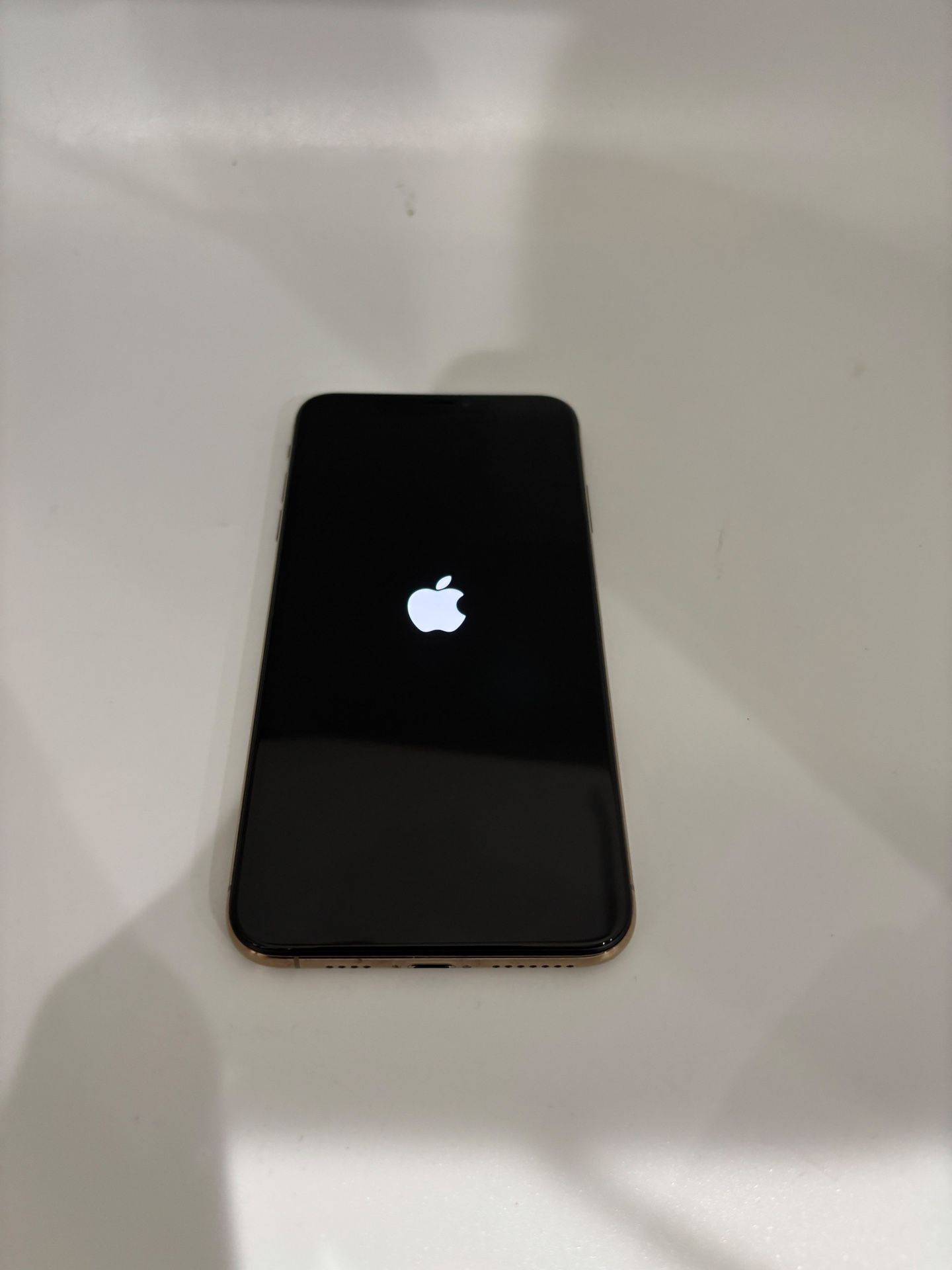 Apple iPhone XS MAX 64GB AT&T/Cricket Fully Functional