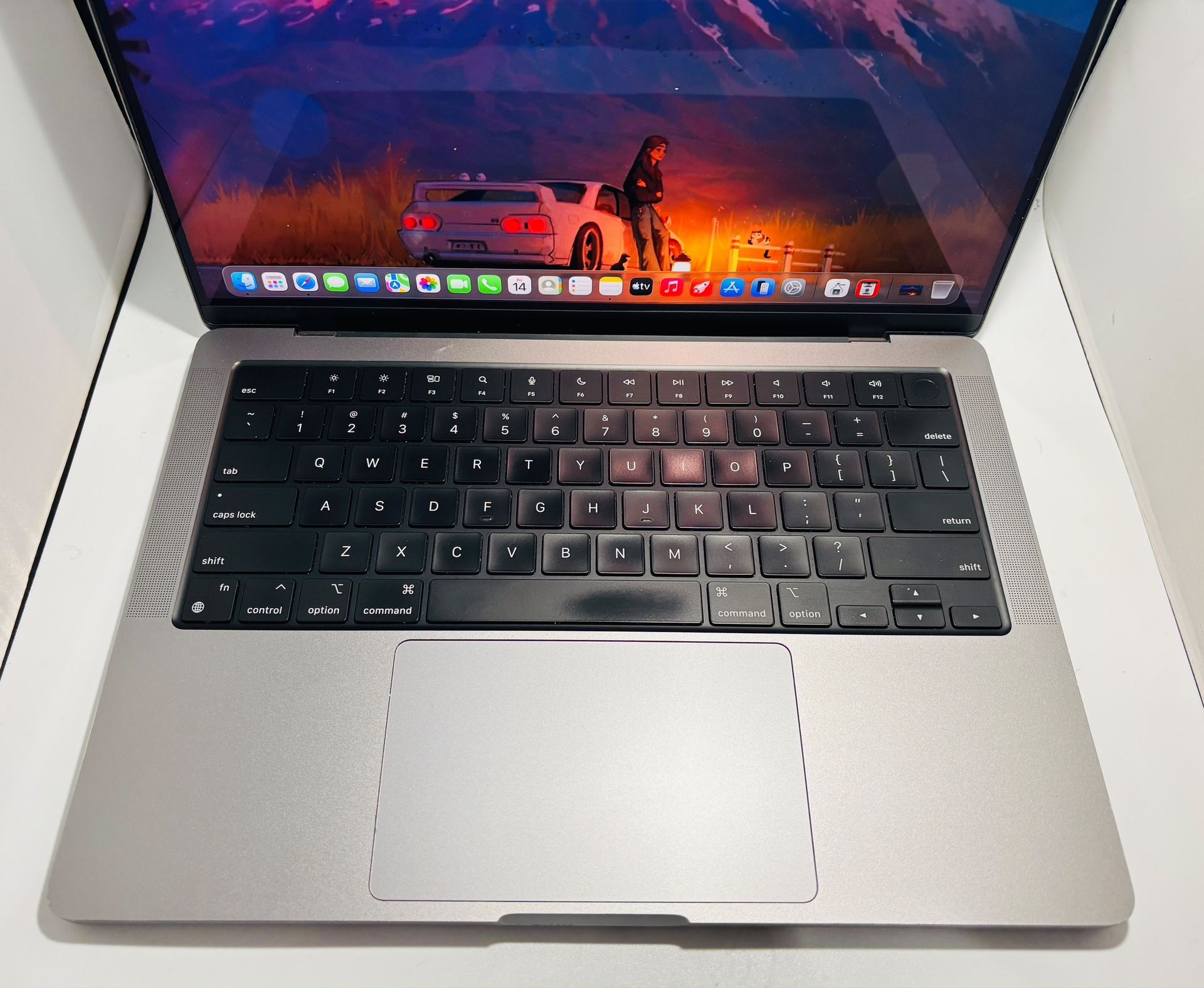 Apple MacBook Pro 14-inch M1 PRO 32GB RAM 512GB - photo 2