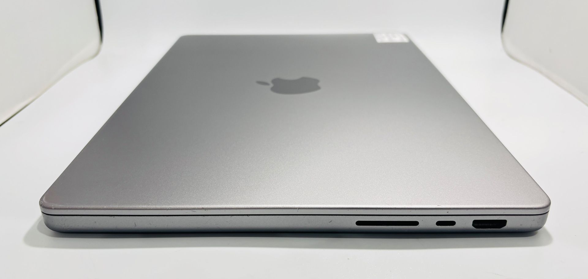 Apple MacBook Pro 14-inch M1 PRO 32GB RAM 512GB - photo 5