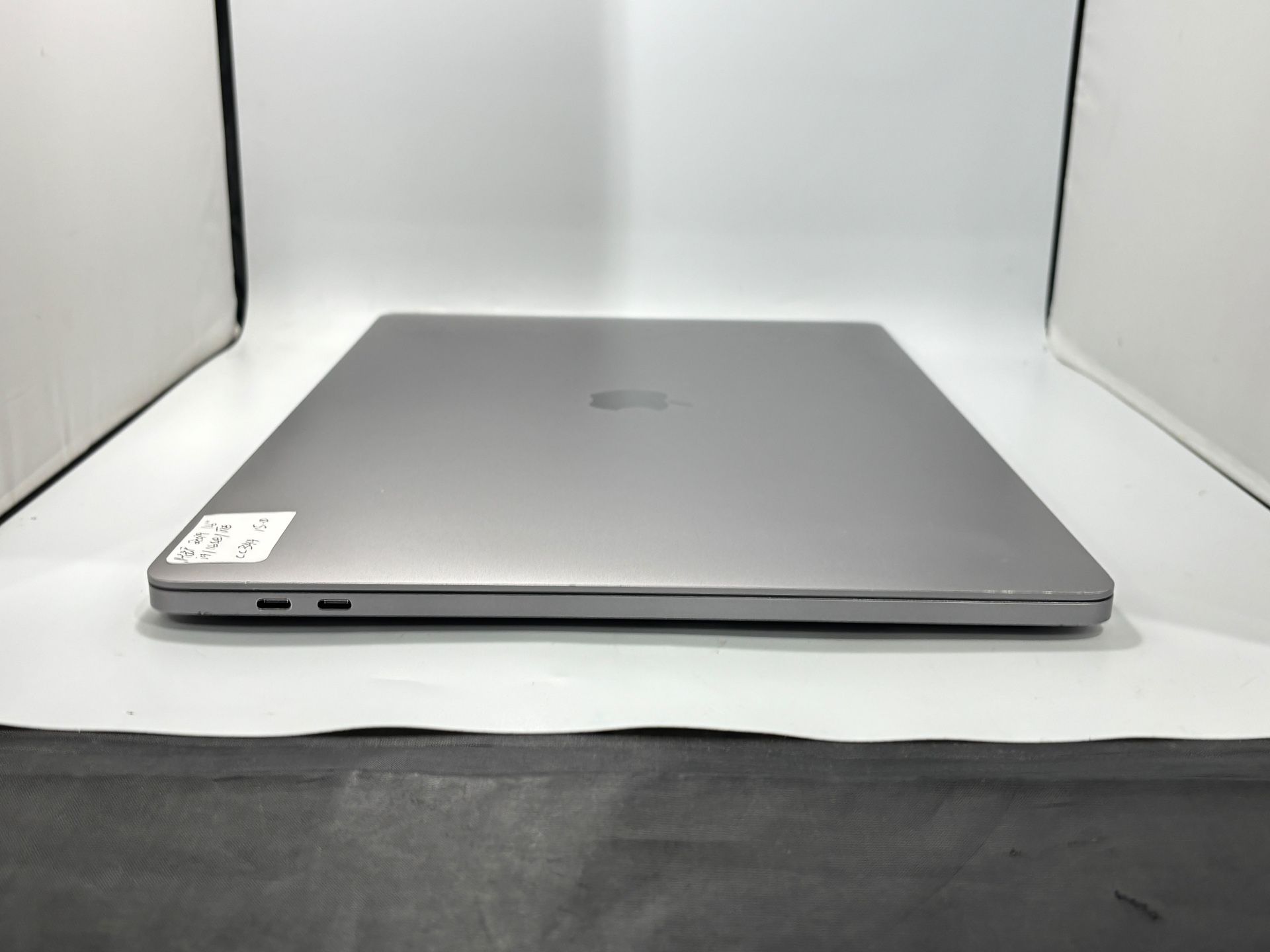 Apple MacBook Pro 16” 2019 TouchBar 8-Core i9 16GB 1TB SSD - photo 2