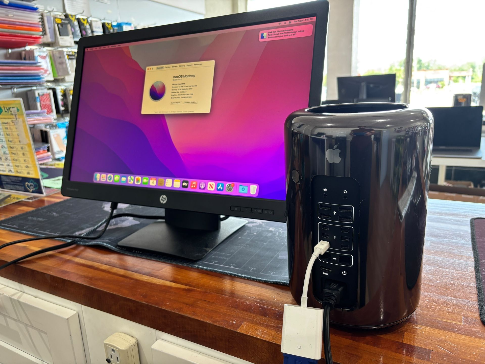 Apple Mac Pro 2013 3Ghz 8 Core Xeon 12GB RAM 128GB - photo 2