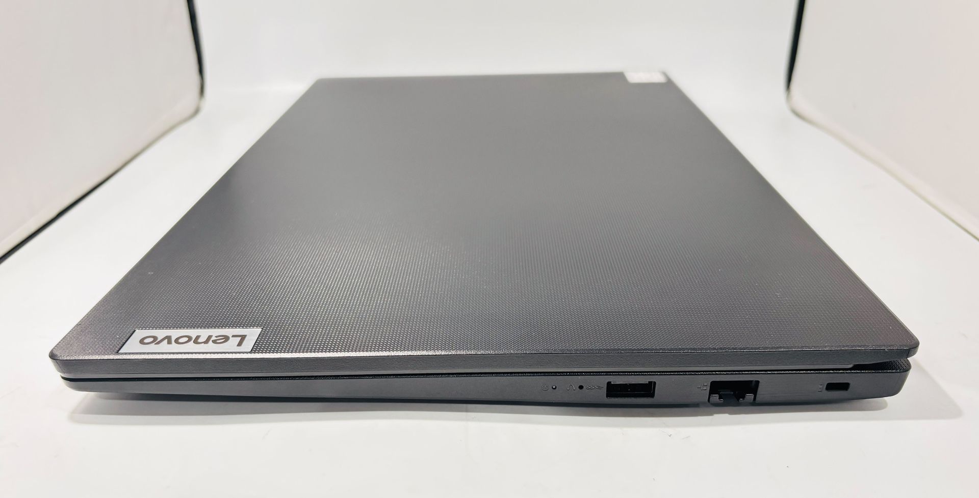 Lenovo 83CQ 15.6” Ryzen 3 7320 16GB RAM 512GB SSD Laptop - photo 5