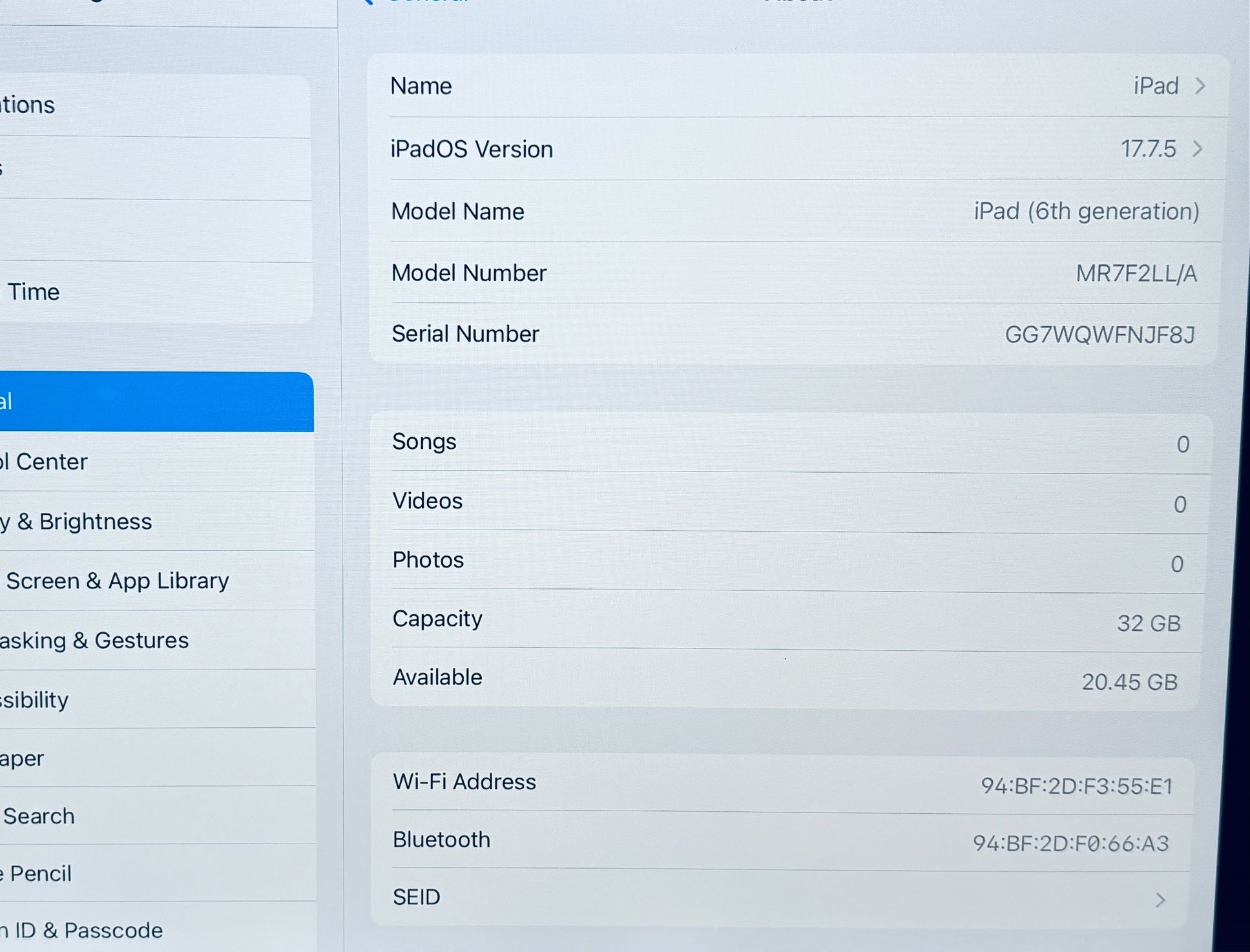 APPLE IPAD 6th Gen 32GB Fully Functional - photo 3