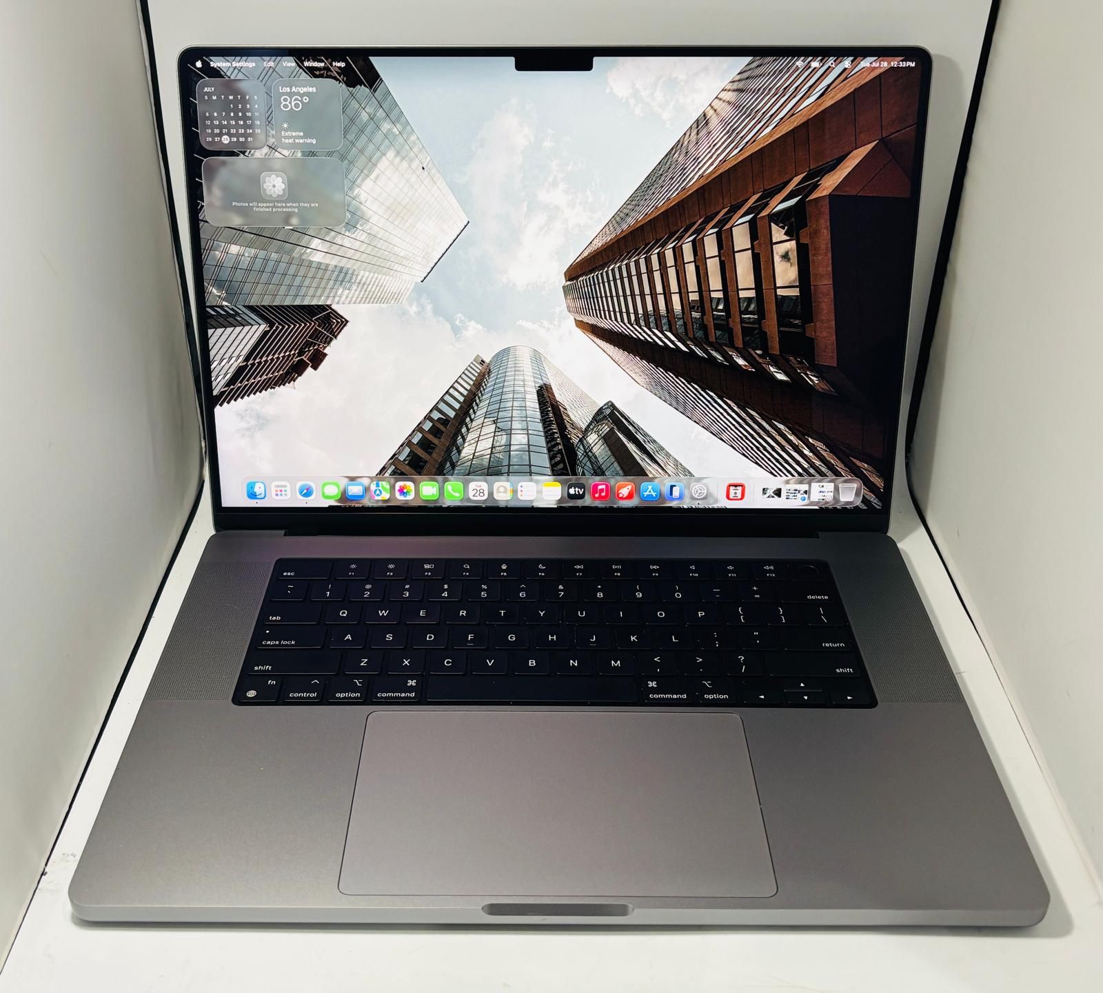 MacBook Pro 16” (Apple M1 PRO) 16GB RAM 1TB SSD