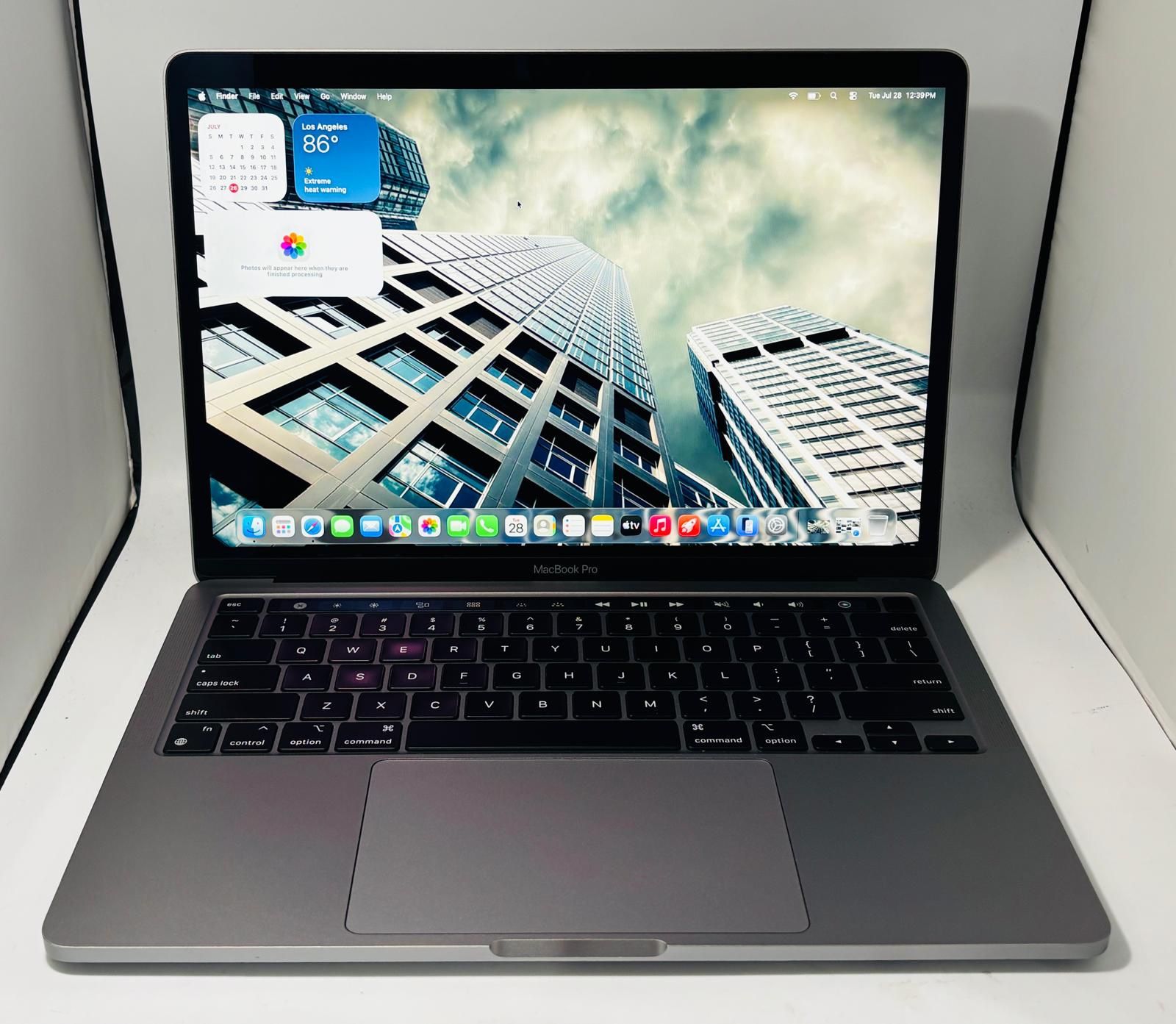 Apple MacBook Pro 13” Touchbar M1 16GB RAM 512GB