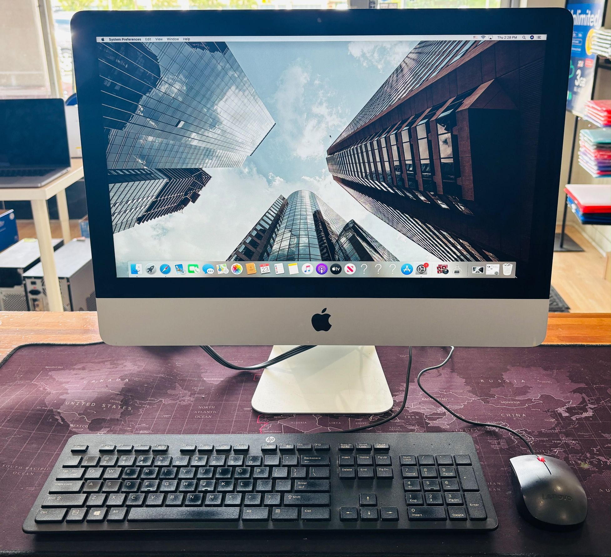 Apple iMac 21.5” 2013 QuadCore i5 8GB 1TB OS Catalina